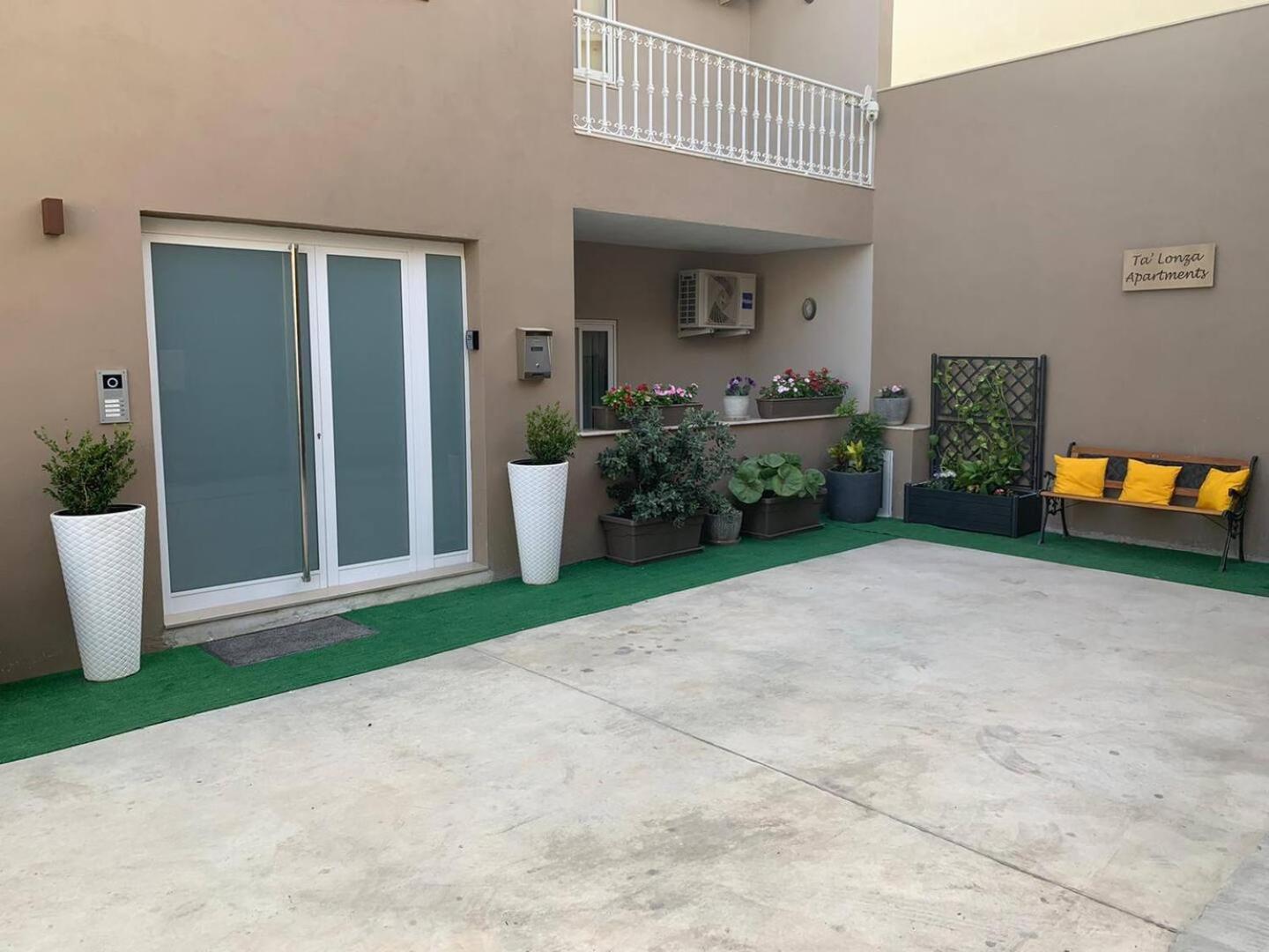 Fl 1 Ta'Lonza Luxury With Hot Tub By Homely Mellieha Exterior photo