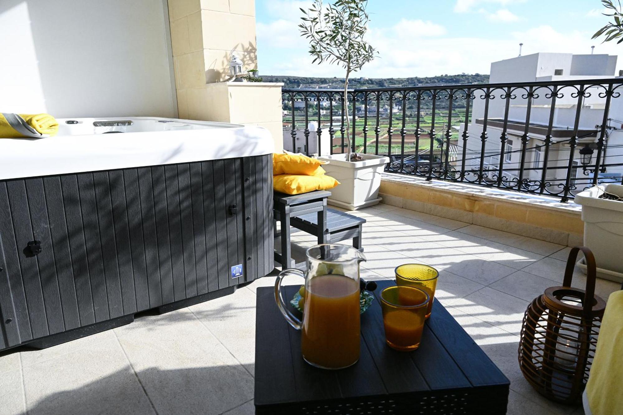 Fl 1 Ta'Lonza Luxury With Hot Tub By Homely Mellieha Exterior photo